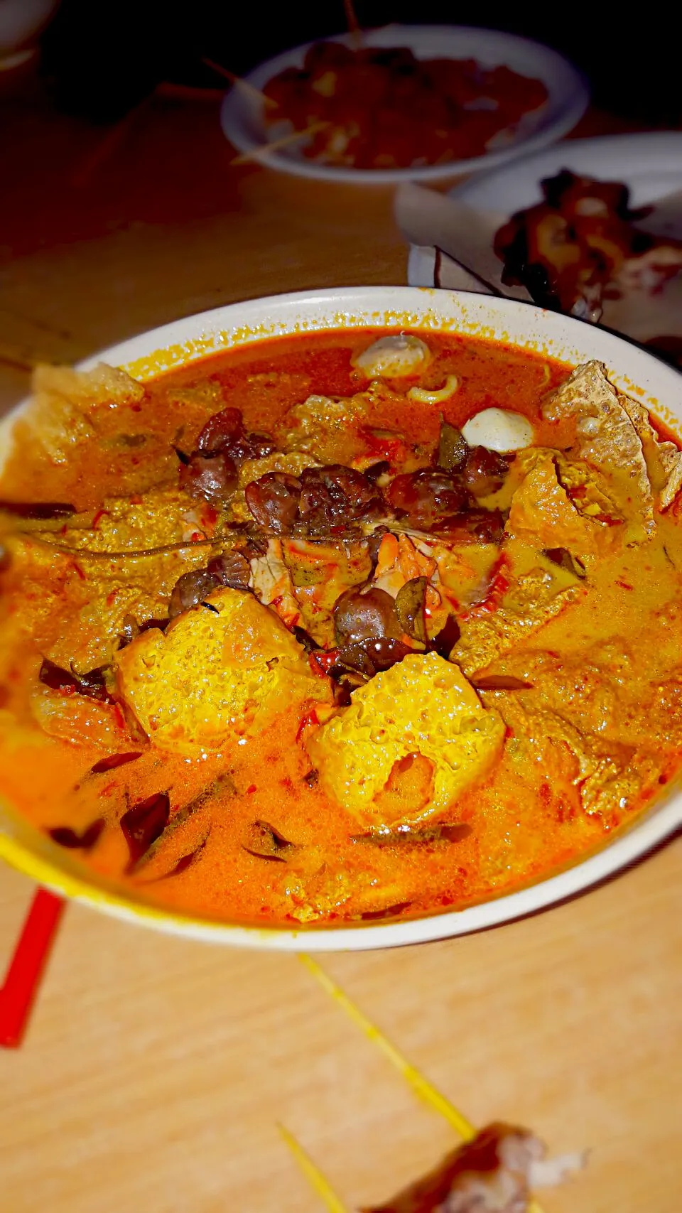 spicy curry laksa with cockles|laumeikuanさん