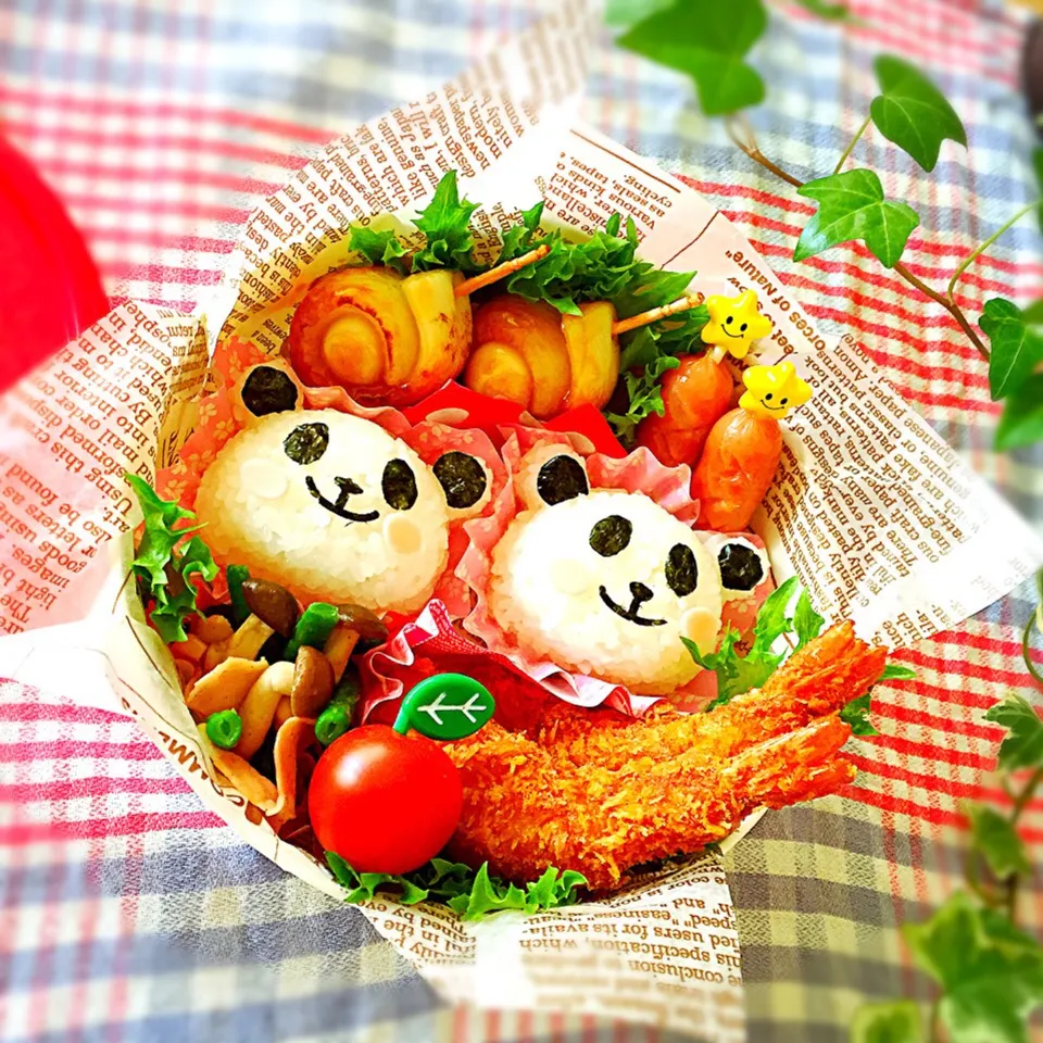 パンダ🐼おにぎりお弁当💕|かぼ(≡'・'≡)さん