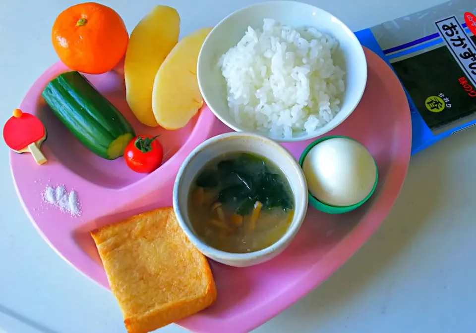 やっぱ🌄🍚白飯と味のりとなめこの味噌汁だょなぁ～と
👴じぃちゃんぽぃ🎒2年生👧|みうのすけさん