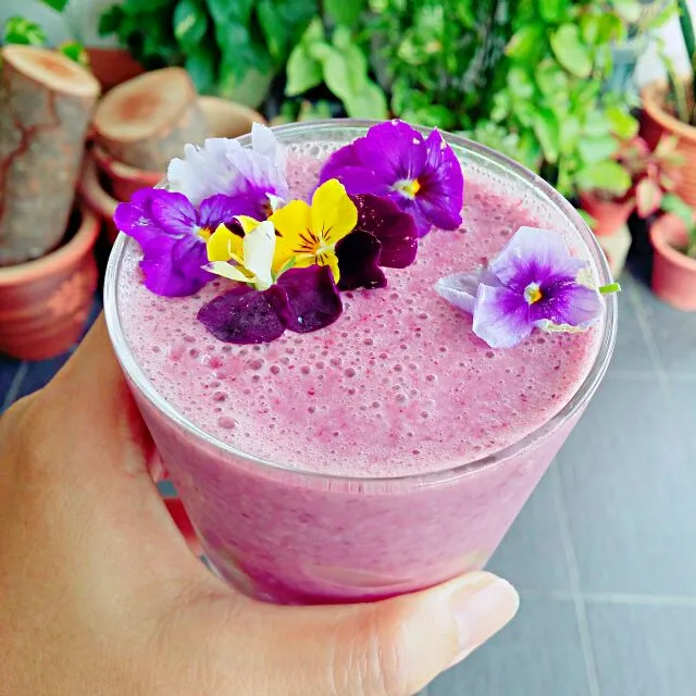 Berries Smoothie #Healthy #smoothie #Breakfast/Brunch brea#Fruits|Blusherさん