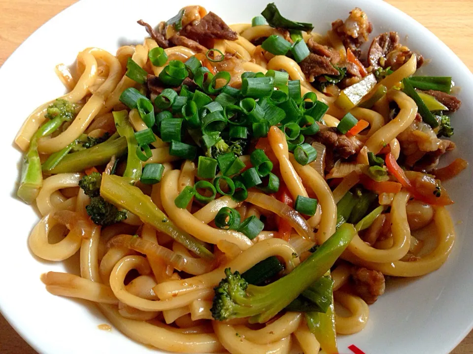 Teriyaki udon with pork and veggies|Emmaさん