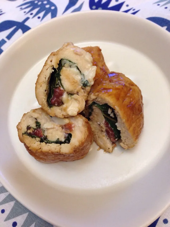 chicken roll w/ shiso leaf, umeboshi paste & cheese|Michelle Kさん