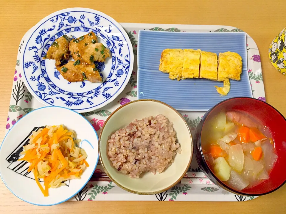 5月31日
梅干し玉子焼き
ポトフ
鶏の照り焼き
切り干し大根
玄米|あちゃんみんさん