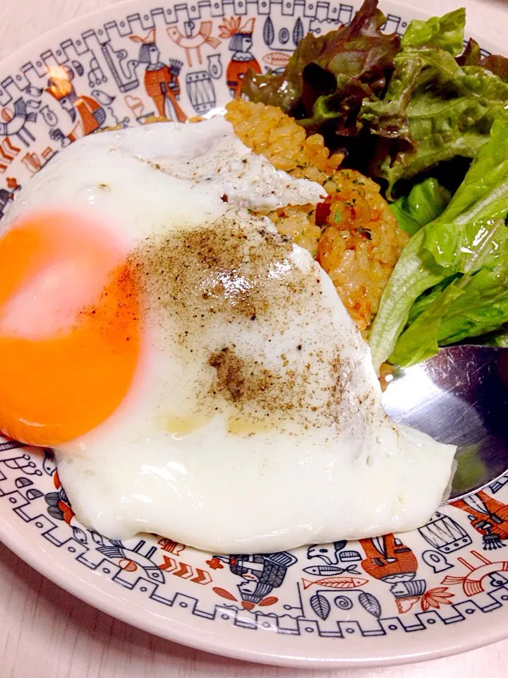 カレーピラフ目玉焼きのせ|あやにん食堂さん