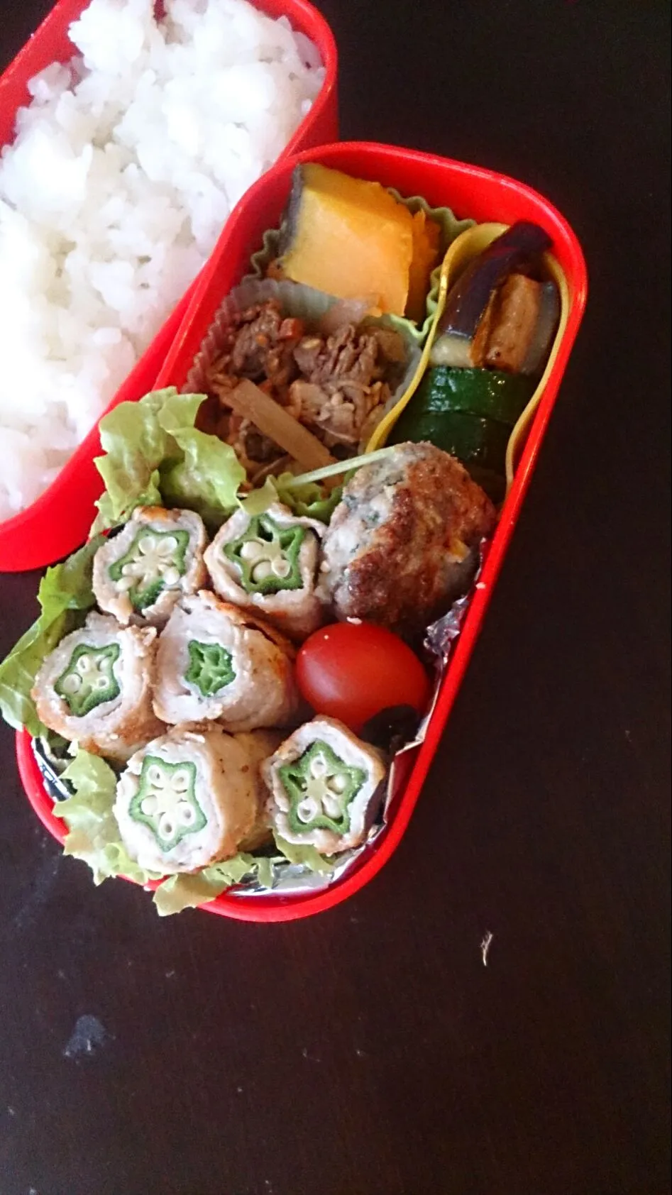 今日のおべんとう。
オクラ豚巻き・鯵のつくね・茄子とズッキーニ焼き浸し・カボチャ。ゴボウきんぴら|ゆかさん