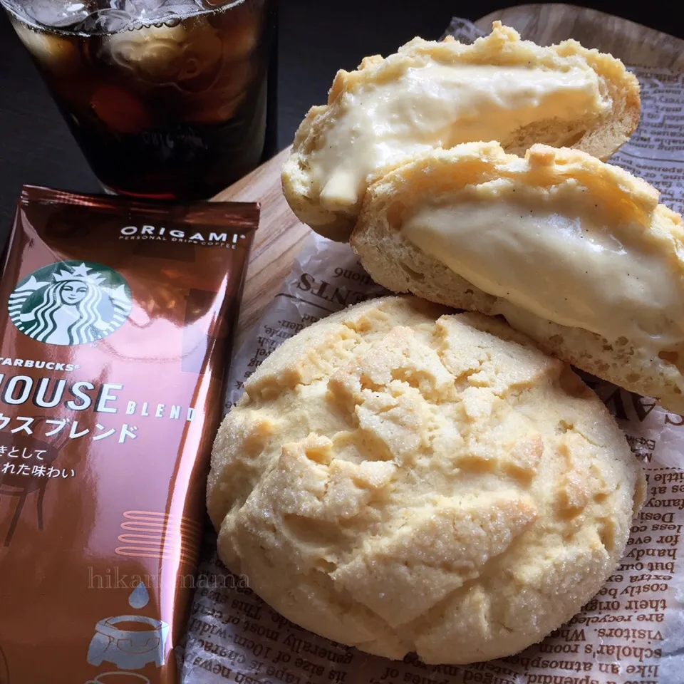 Snapdishの料理写真:クリームメロンパンとstarbucks.Origamicoffee～☕|ひかりママさん