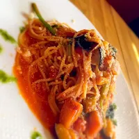 Snapdishの料理写真:本日のまかない 辛いトマトソース|firenze no kazuさん