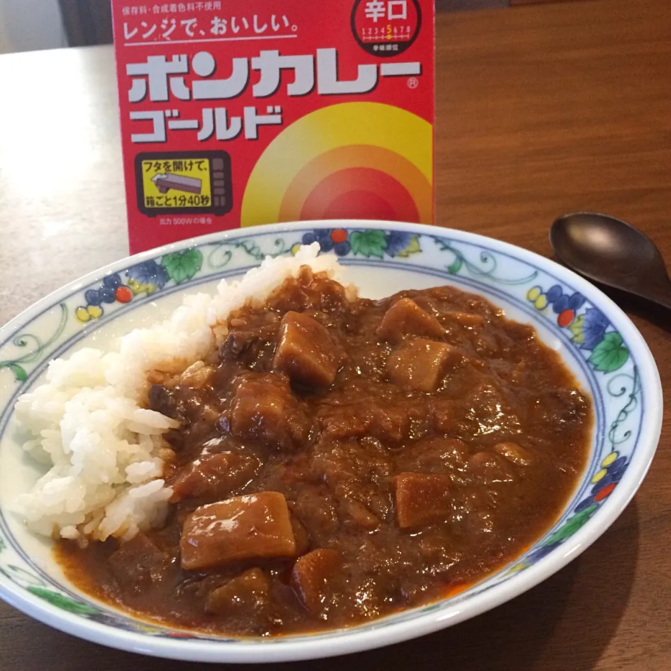 ボンカレー辛口🍛|まきんすぱん///さん