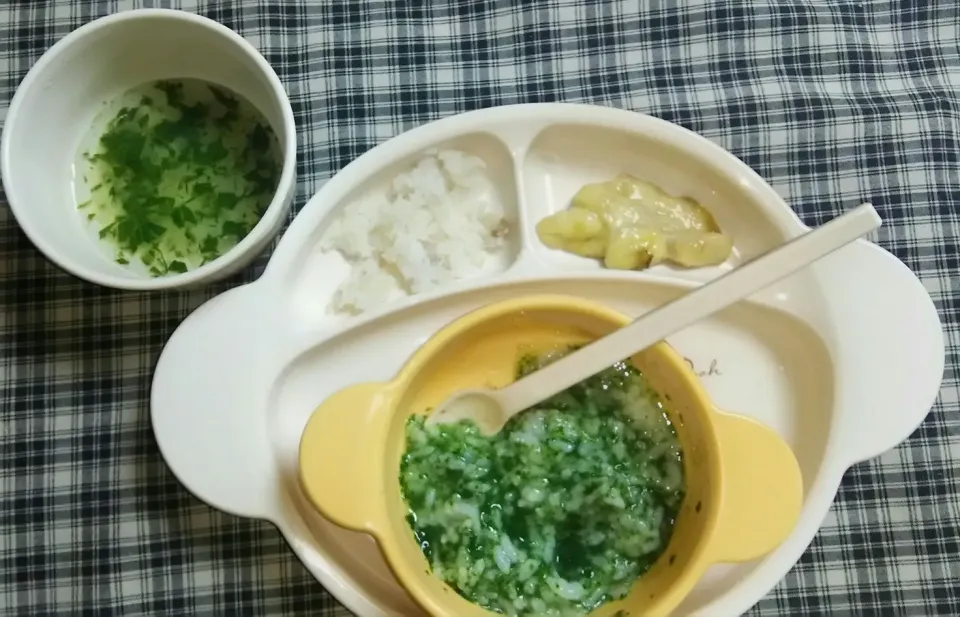 離乳食ほうれん草粥
たらほぐし
野菜スープ(小松菜、玉ねぎ、じゃがいも)
バナナ|咲乃ままさん