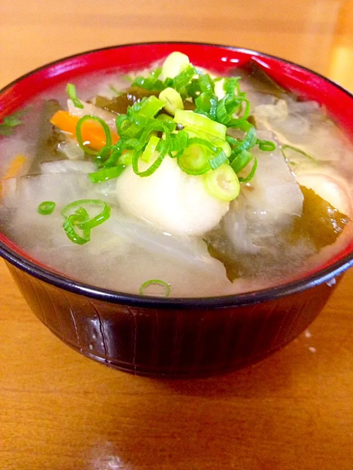 具だくさん味噌汁🍲麩入り|まいりさん