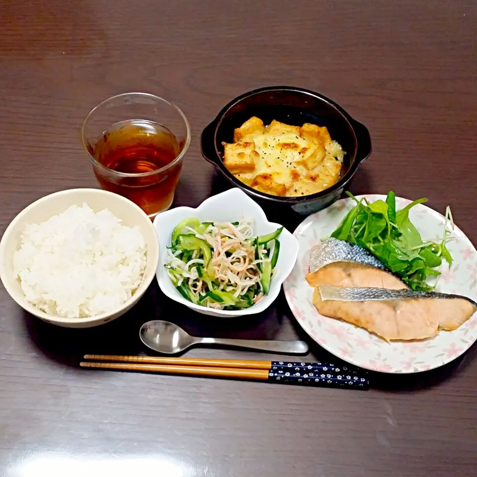 焼き鮭の夜ご飯♡|Mami.Nさん