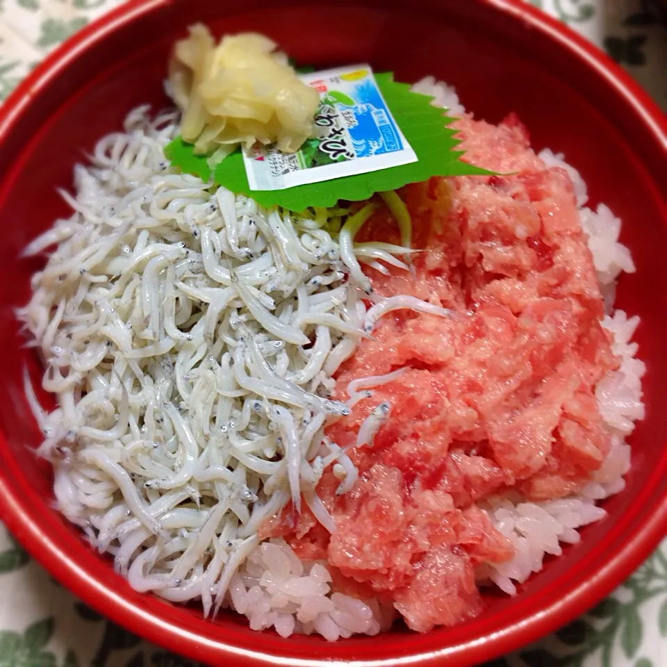 ねぎとろしらす丼🐟|こいちさん