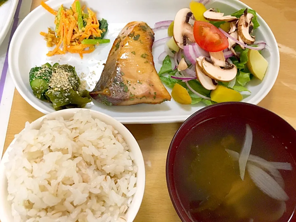 晩ご飯🐟鰤の山椒醤油焼き|かわちさん