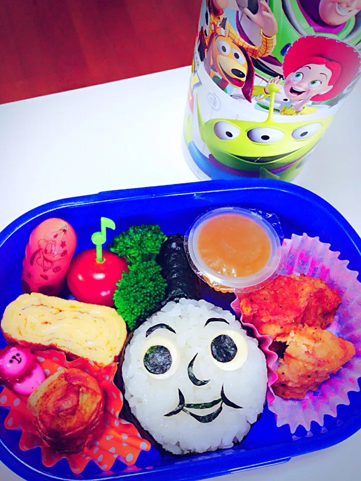 年少さん息子くんお弁当♡トーマス〜♡|enatanさん