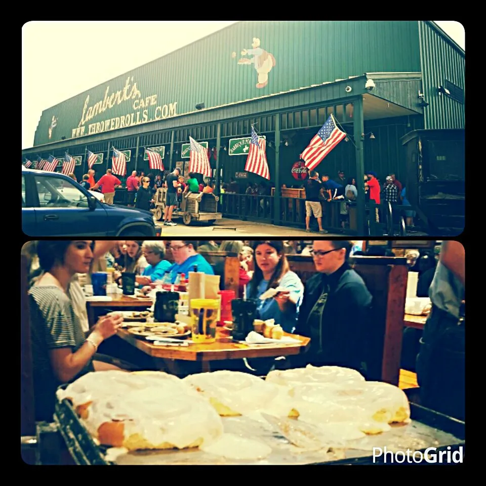 Trip to Sikeston, MO, USA- Lambert ' s Cafe, Home of throwing roll since 1942.  This place also serves huge portons of food and huge Cinnamon rolls :)!|Jihollandさん