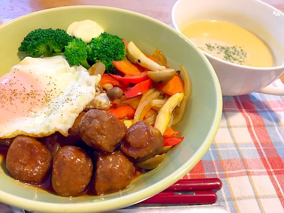 ＊ロコモコ風ミートボール丼
＊コーンスープ|モケモケさん