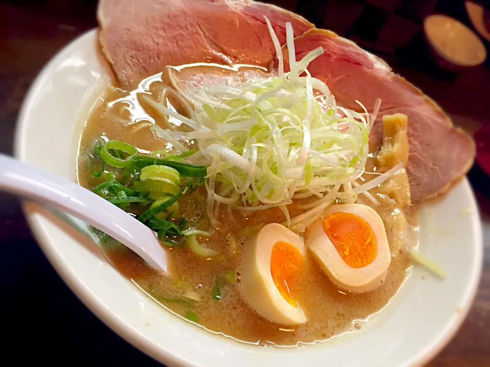 Snapdishの料理写真:鶏がらラーメン|チカさん