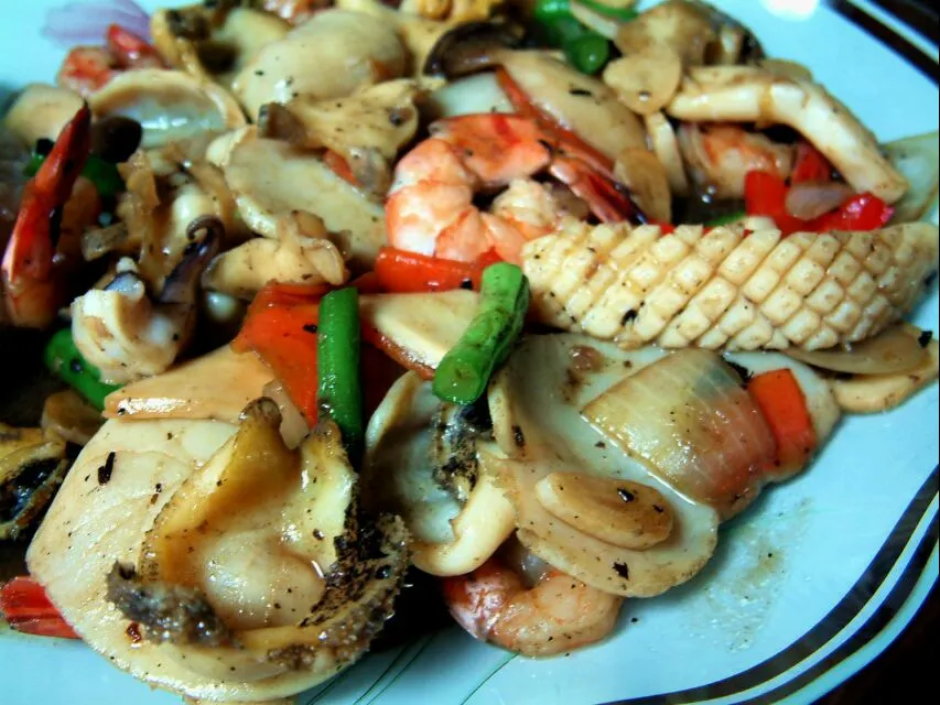 stirfried seafood|steven z.y.さん