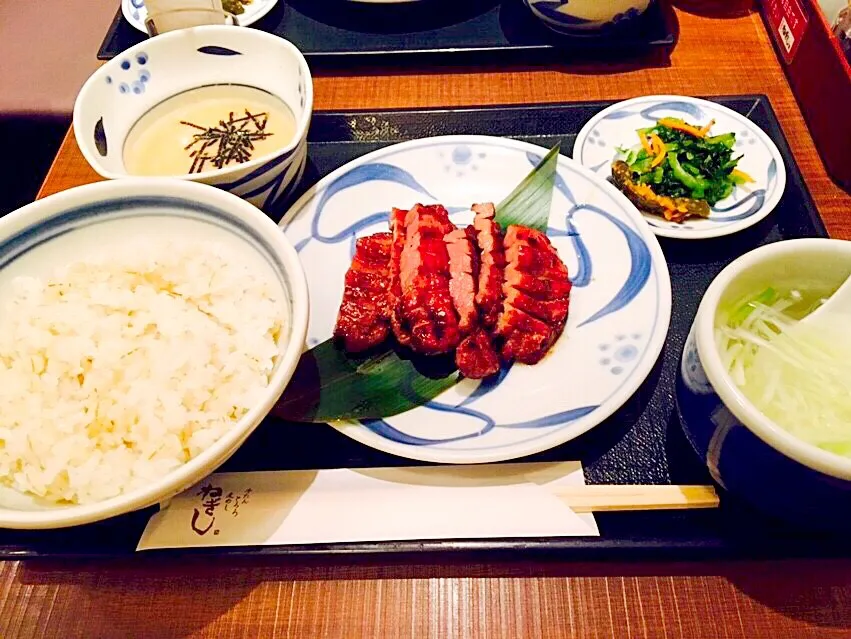 ねぎしの牛たん定食|あひごんさん