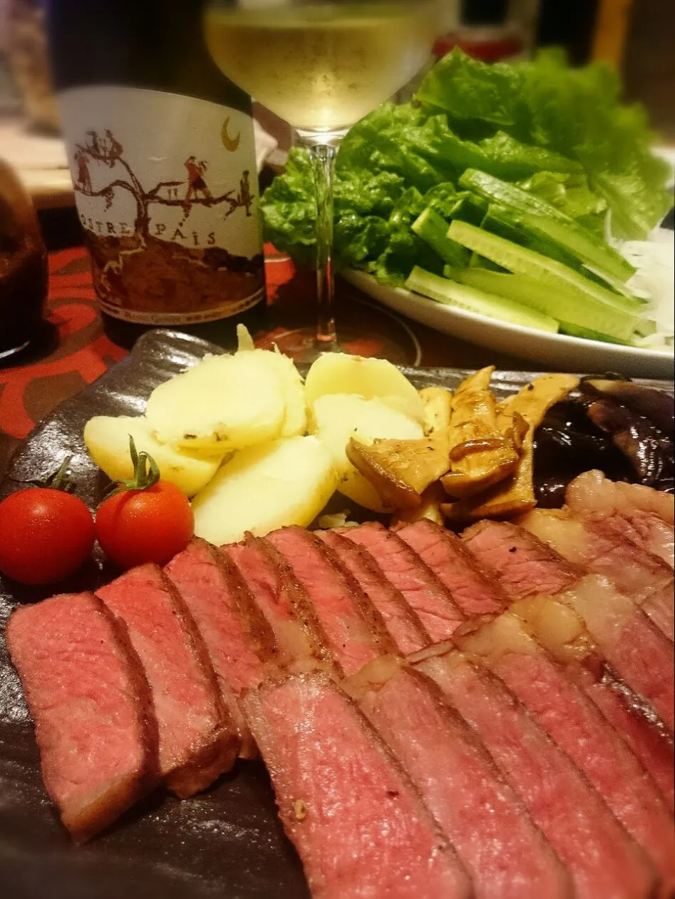 低温ローストビーフ🍖肉だけど白🍷でΨ(￣∇￣)Ψ|ナムナムさん