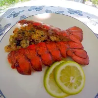 Snapdishの料理写真:Sautéed Rock Lobster with Garlic and Lime|せるさん