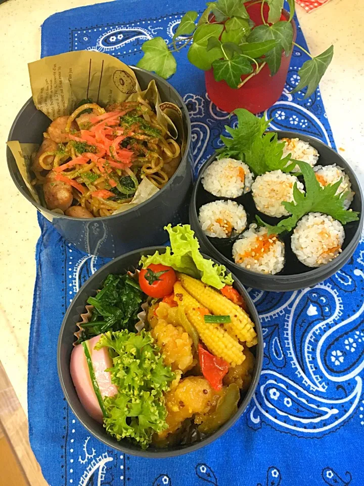 高校男子弁当🍱
✴︎焼きそば
✴︎鶏肉と野菜のマスタード炒め
✴︎ほうれん草おひたし
✴︎韓国風のり巻き|emisanさん