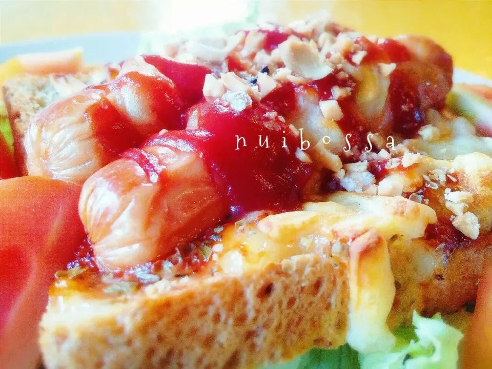 "Hotdogแซนวิช"🍔
 #Breakfast/Brunch 💑💑|nuibossa fb.Nui Bossaさん