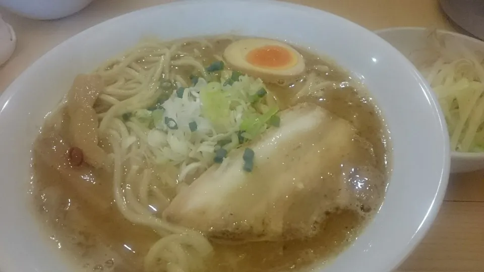 Snapdishの料理写真:自家製麺 つけそば 周 の 中華そば並(250g)+茹で野菜(無料) ＠板橋区役所前16058|大脇さん