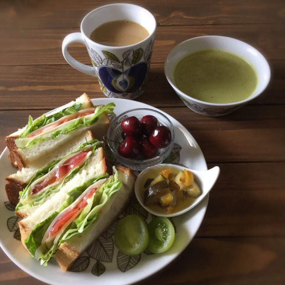 今日の朝ごはん|ぺんぎんさん