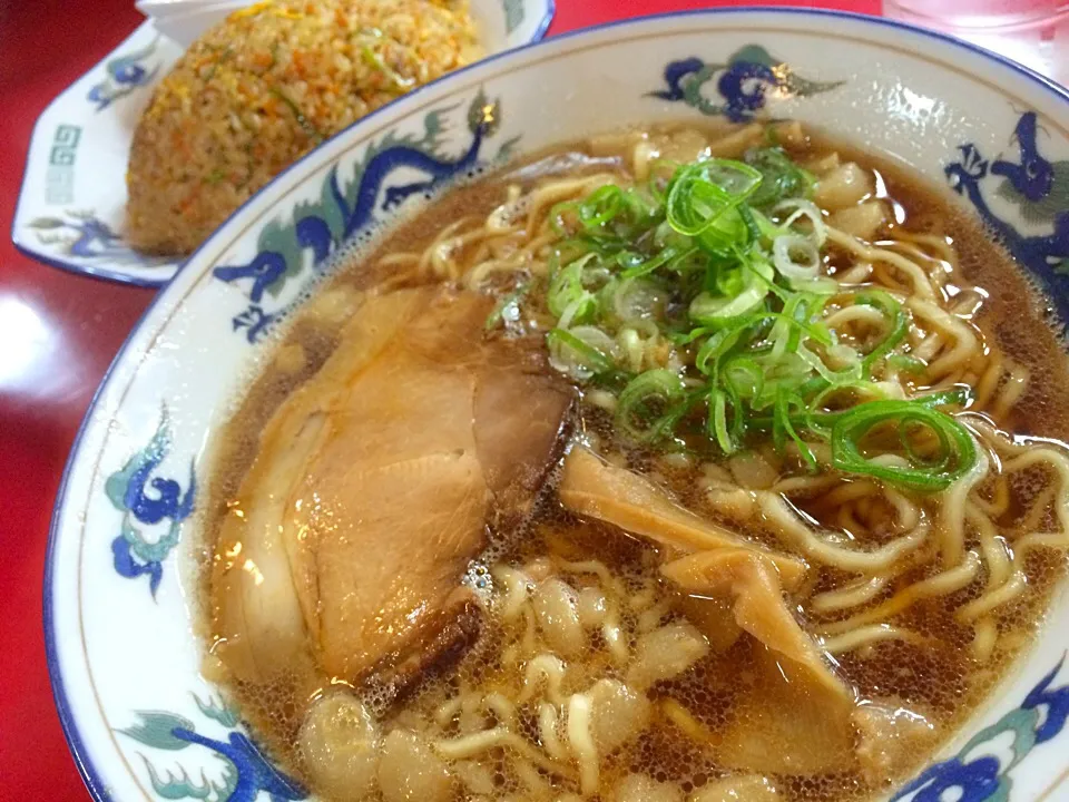 尾道ラーメンと炒飯じゃけん‼︎|まぁちさん