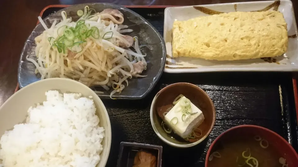 出し巻き玉子定食(肉もやし)|ボンゴさん