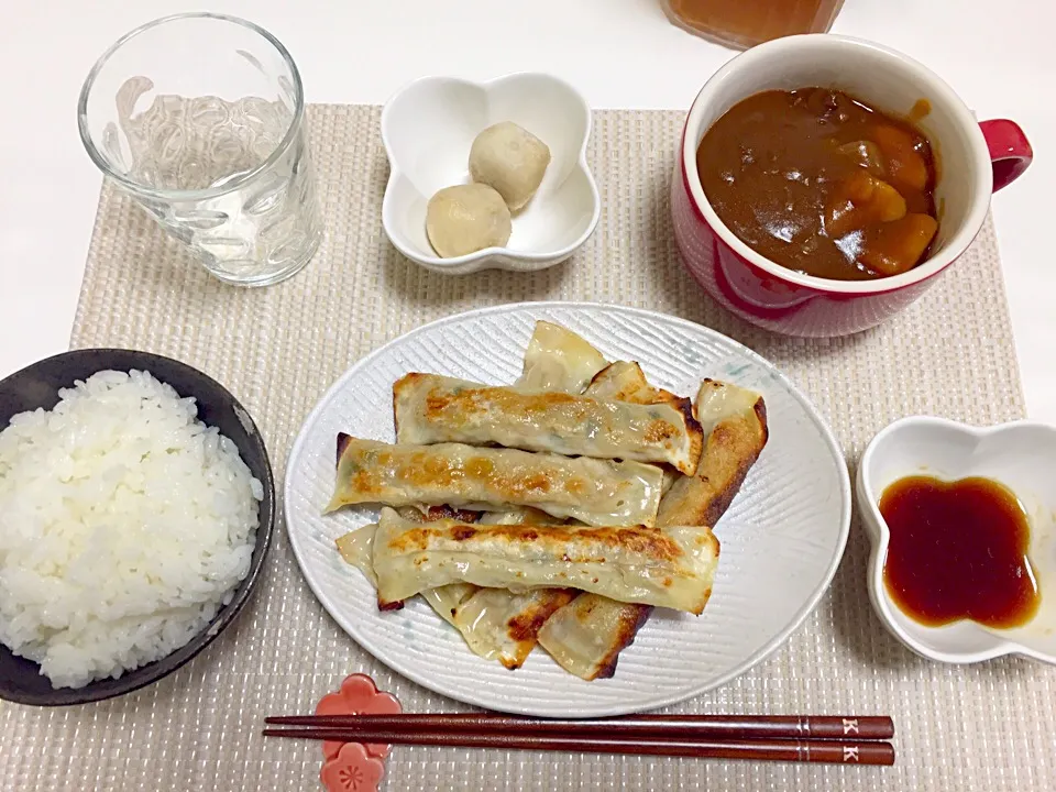 Snapdishの料理写真:🌟6/4
#ご飯
#棒餃子
#里芋の煮っころがし
#ビーフシチュー|みみさん