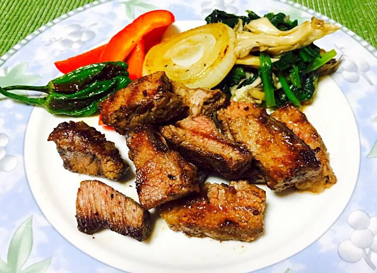 Grilled Beef and Veggies|Jaimie Alvarezさん