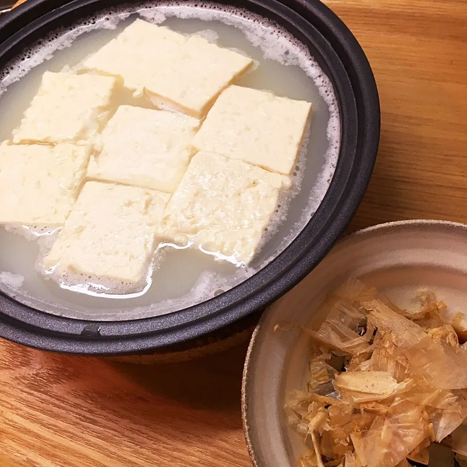 Snapdishの料理写真:重曹でトロトロ湯豆腐♪|Jean Nobyさん