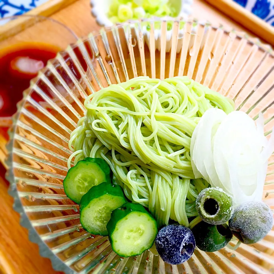 Snapdishの料理写真:小豆島おりーぶ手延べそうめん＊薬味にもオリーブを添えて|Blueberry🫐さん