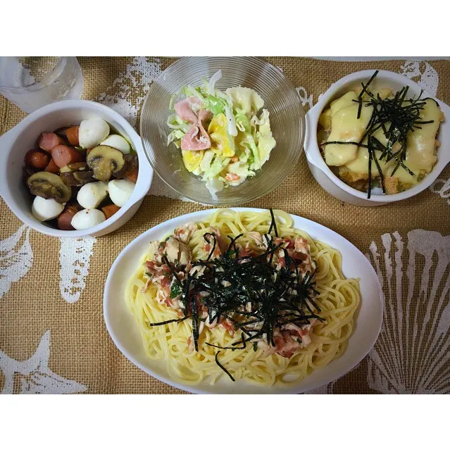 マカロニサラダ
アヒージョ
ささみの冷製和風パスタ
明太子とジャガイモのチーズ乗せ|Rika Amanoさん