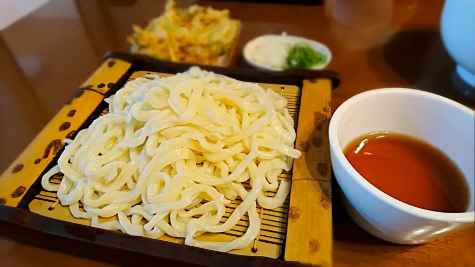 #手打ちうどん|あきおぐさん