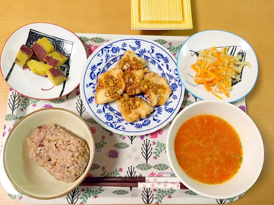 6月5日
サツマイモ煮
切り干し大根
油淋鶏
トマトスープ
玄米|あちゃんみんさん