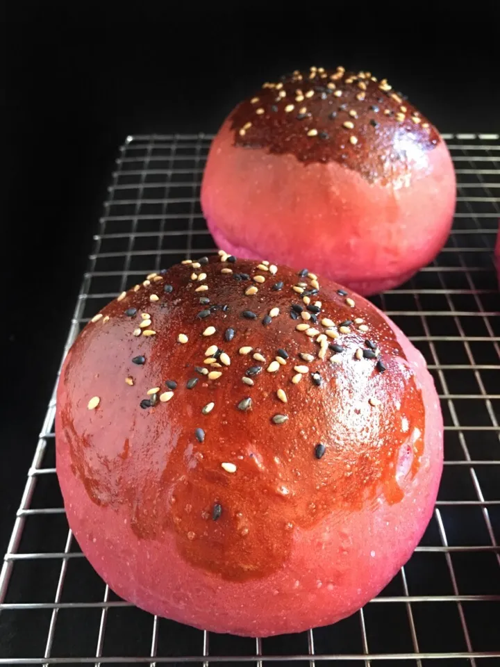 Beetroot burger buns|coxiella24さん