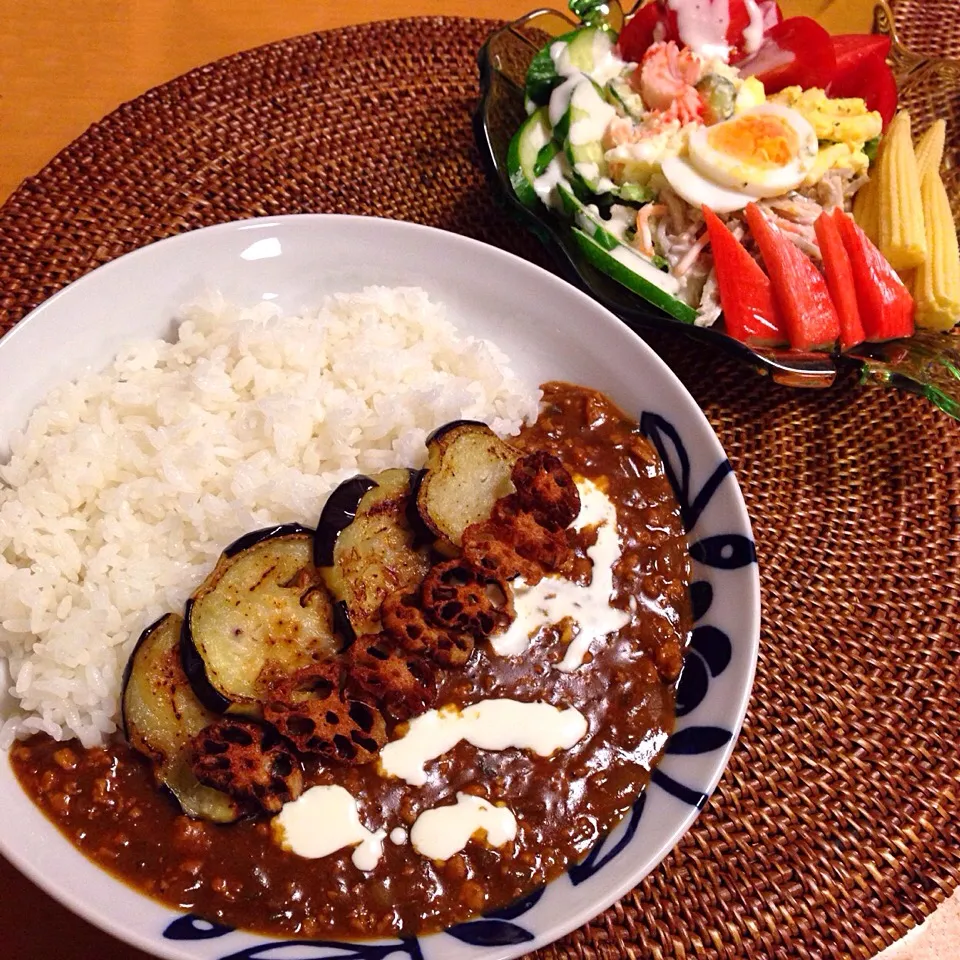 鶏挽肉のキーマカレー&野菜たっぷりサラダ|chacoさん