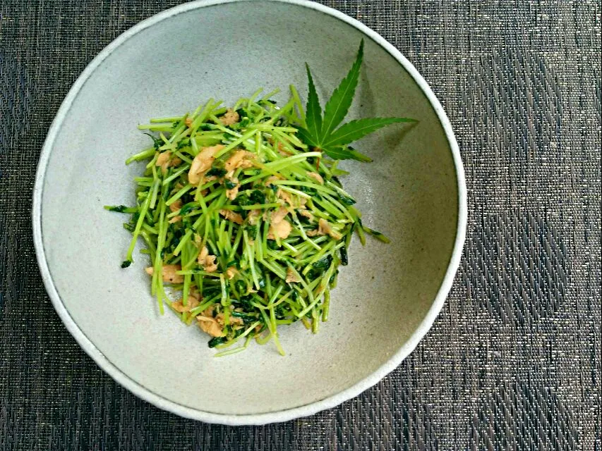 豆苗とツナの辛子醤油炒め*|ことり*さん