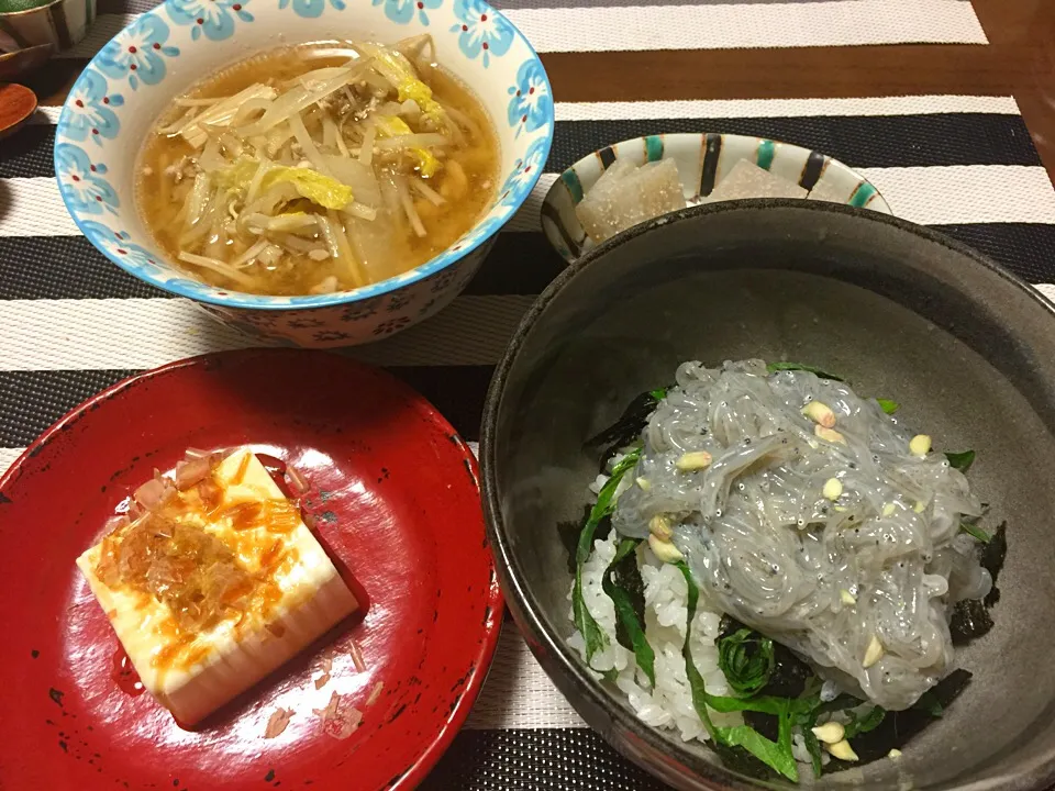 Snapdishの料理写真:しらす丼|愛ペガさん