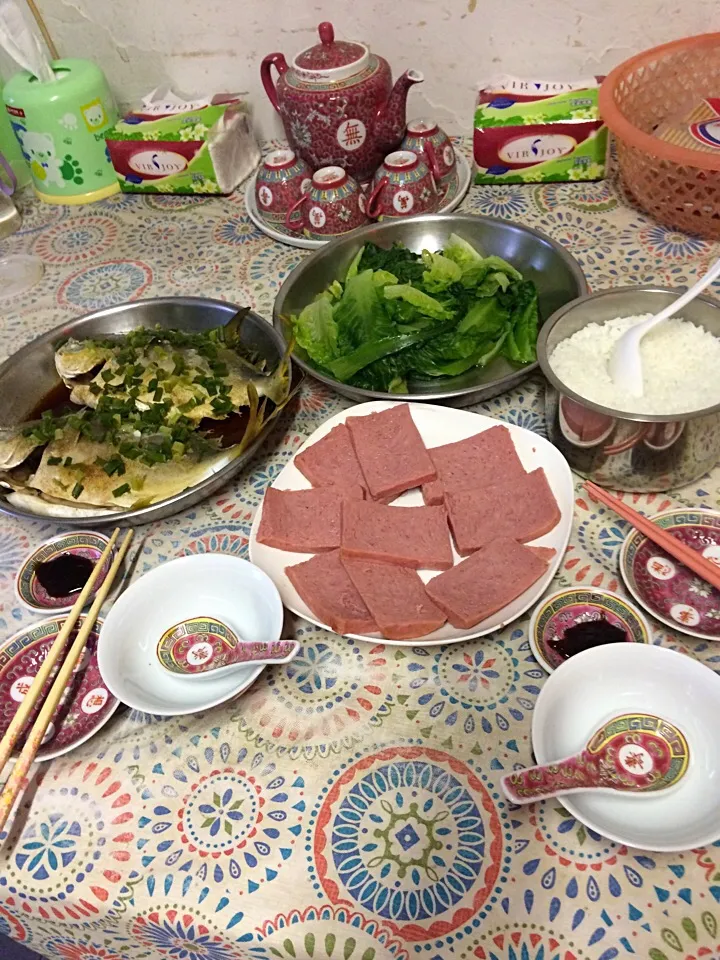 Snapdishの料理写真:煮給媽媽和我一起的晚飯😍☺️😊|cindywongさん