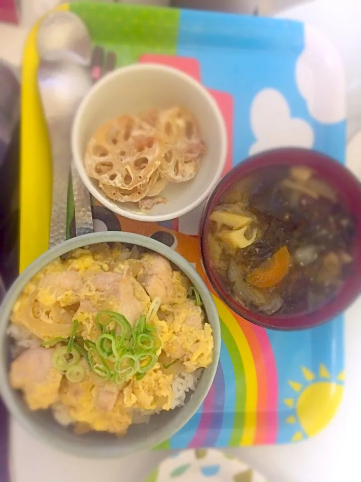 親子丼定食|べーりこさん