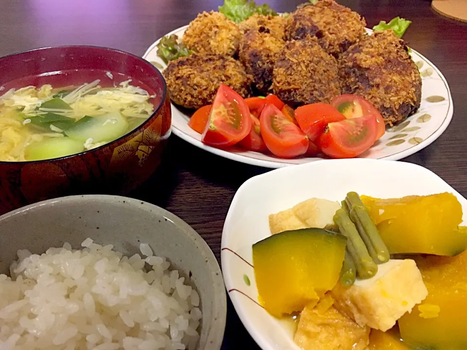 今日の夕飯
＊ポテトコロッケ
＊かぼちゃと厚揚げの煮物
＊青梗菜のかきたまスープ|ともぴさん