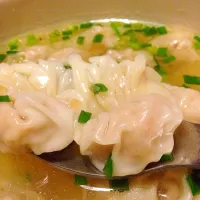 Home made Taiwanese wontons .
台式馄饨|pinkcamomillaさん