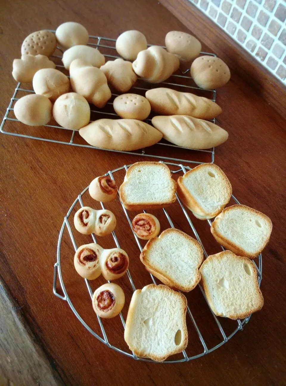 Snapdishの料理写真:食べれるけど…食べれないパン(  ＾∀＾)|きみちさん