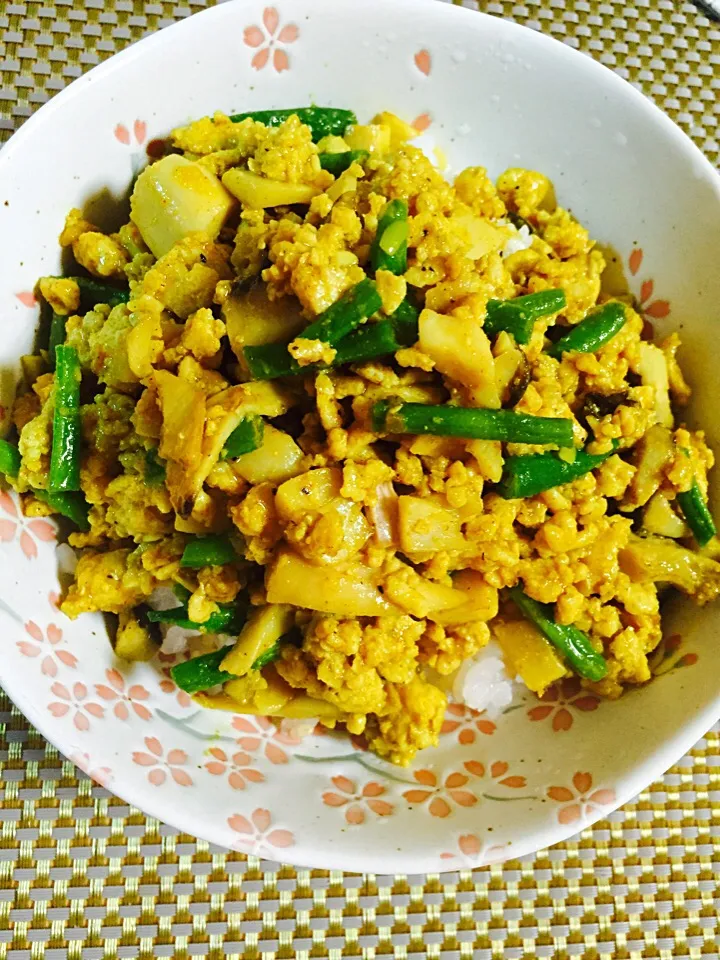 カレー風味そぼろ丼|さえさん