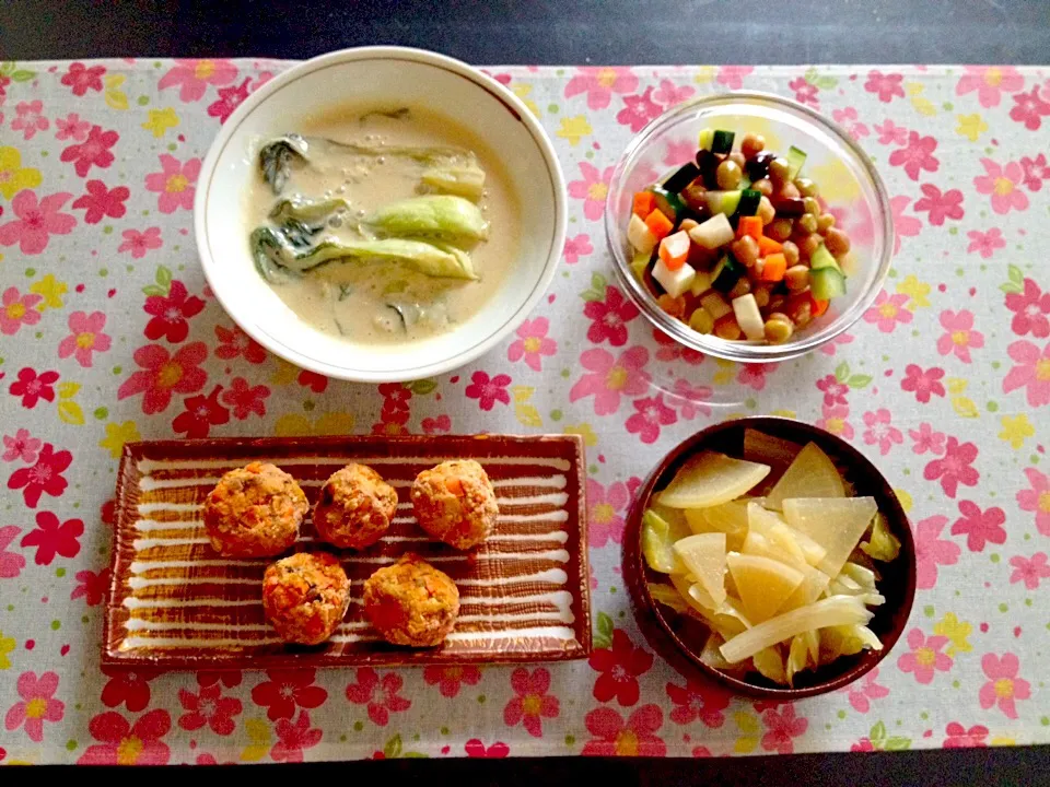 ベジ料理♡人参の麩ボールのご飯|みよさん