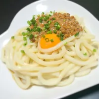 Snapdishの料理写真:納豆 釜玉うどん|Lankaさん